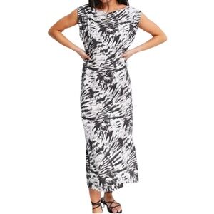 TOPSHOP sleeveless maxi-dress. Size 6. Cute black and white pattern. Comfy!